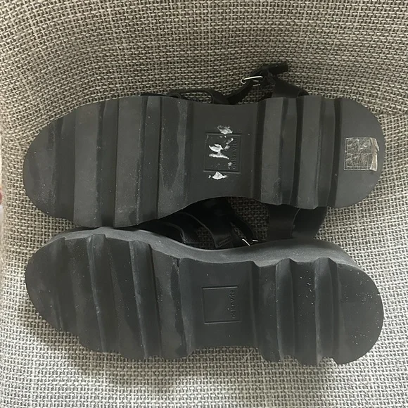 Dolce Vita Galore Sandals - Picture 5 of 7